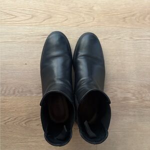 Stuart Weitzman Chelsea boots, 9.5